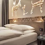 H+ Hotell