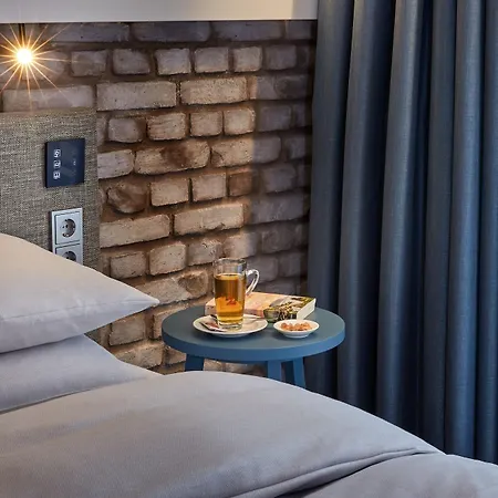 Hotel H+ 4*