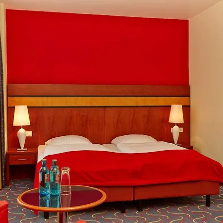 Hotel H+ 4*